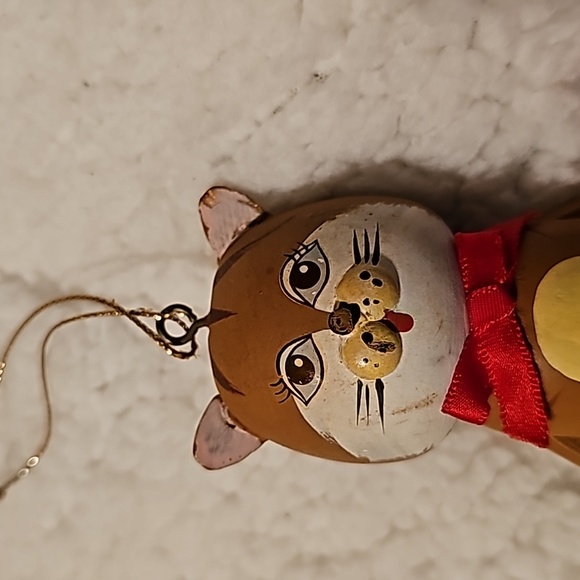 Vintage Faux Wood Articulated Cat Ornament with Pull String - Picture 4 of 5